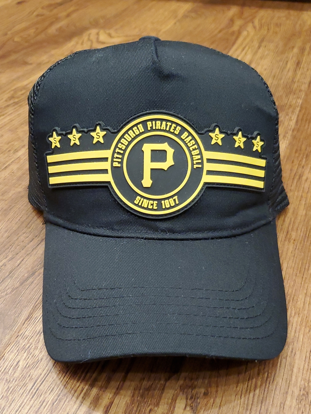 Pittsburgh Pirates Baseball Cap Trucker Hat Stadium Giveaway PNC Park Mesh Back